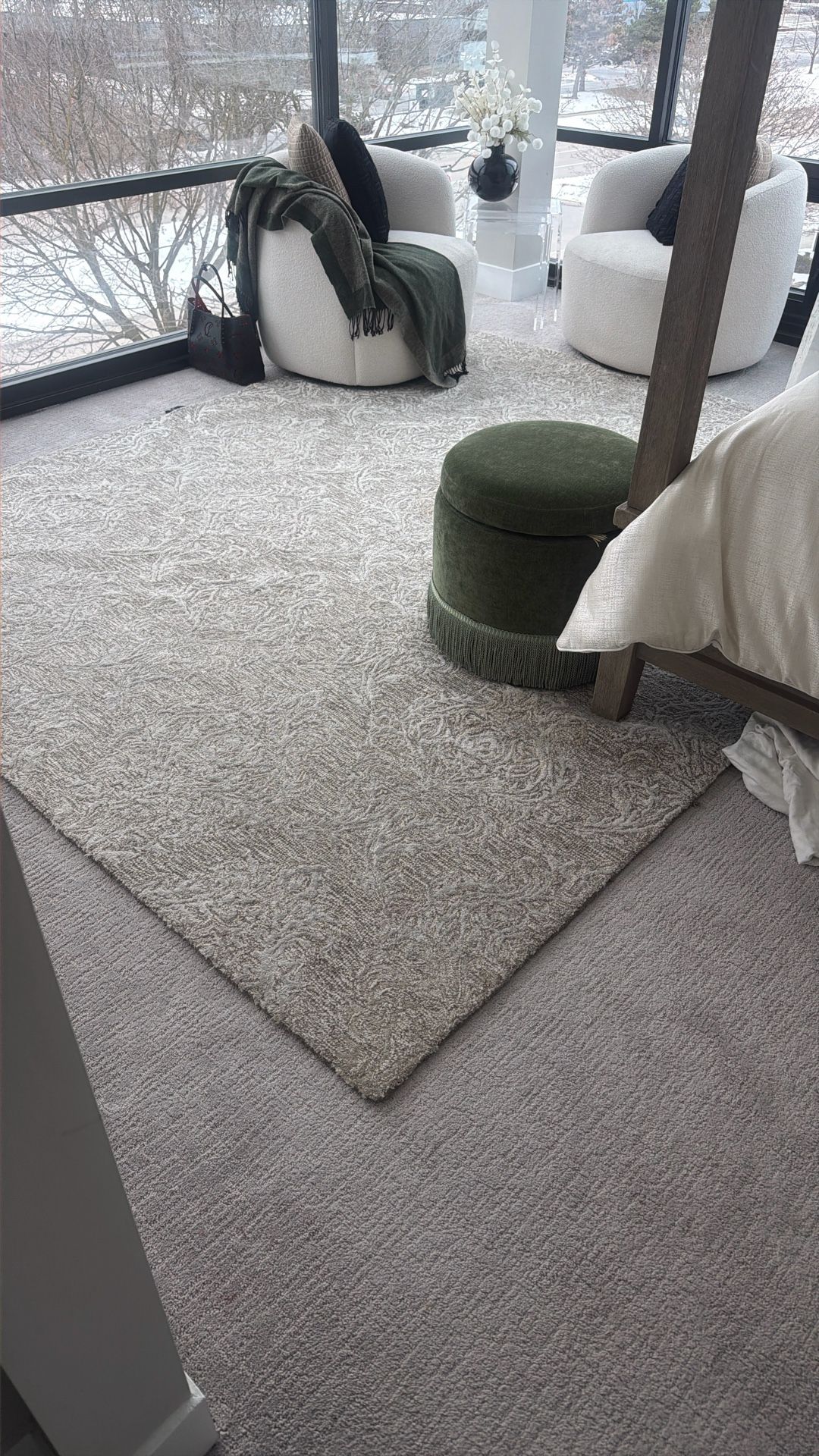 beige rug