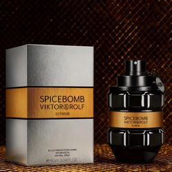 Viktor&Rolf - Spicebomb Extreme Eau De Parfum-Woody & Spice - Cologne for Men - with Notes of Amber & Vanilla Valentine Perfume