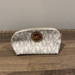 Micheal Kors Make Up Bag