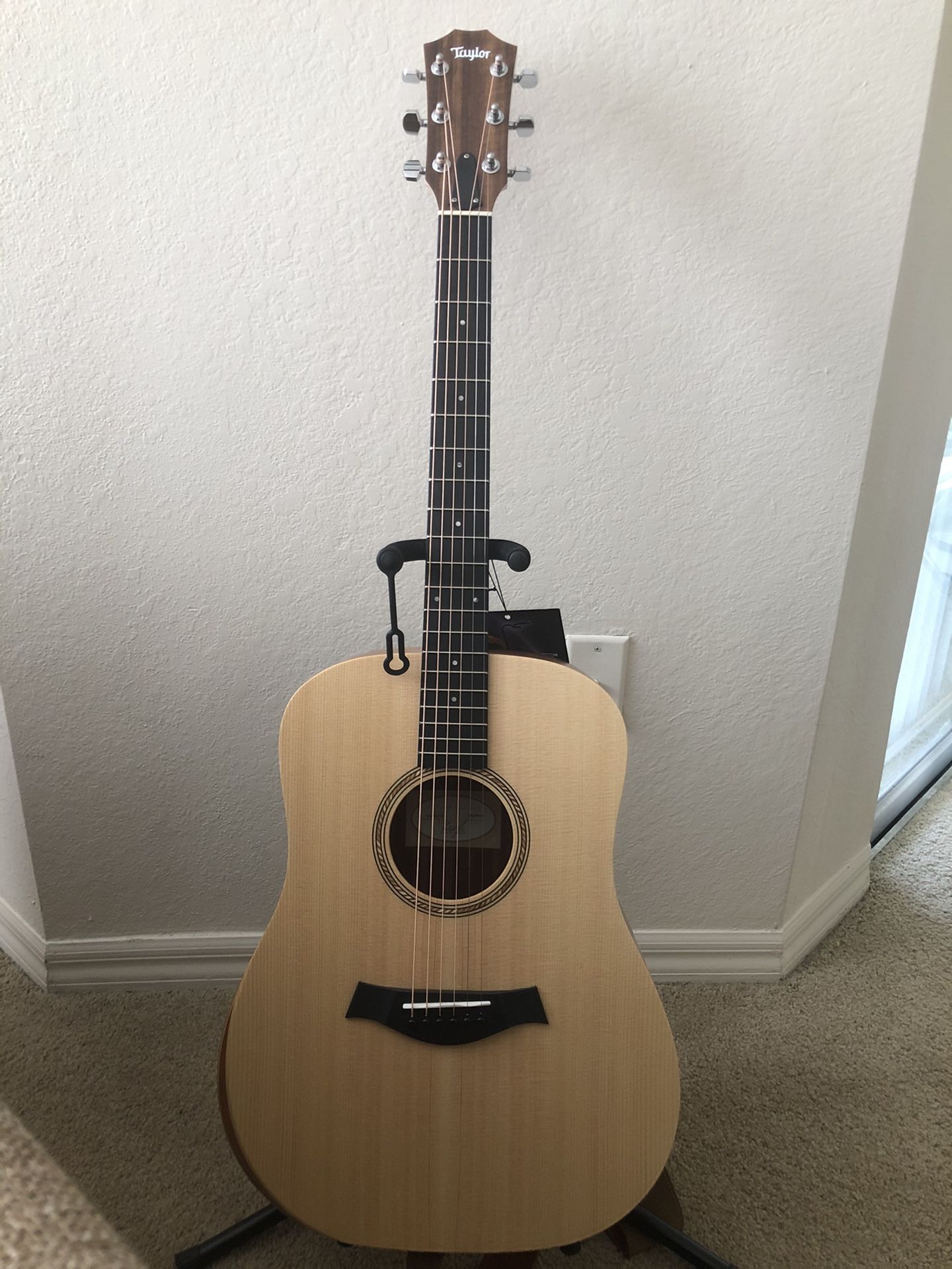 Taylor Academy-10 Acoustic Guitar