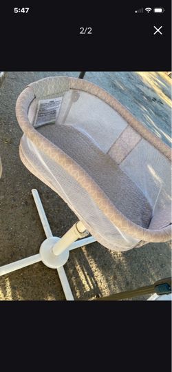 Baby bassinet  halo