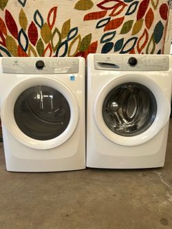 Electrolux washer and dryer laundry