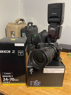 Nikon Z5 Mirrorless Camera with 24-70mm f/2.8 Lens and SB-900 Flash