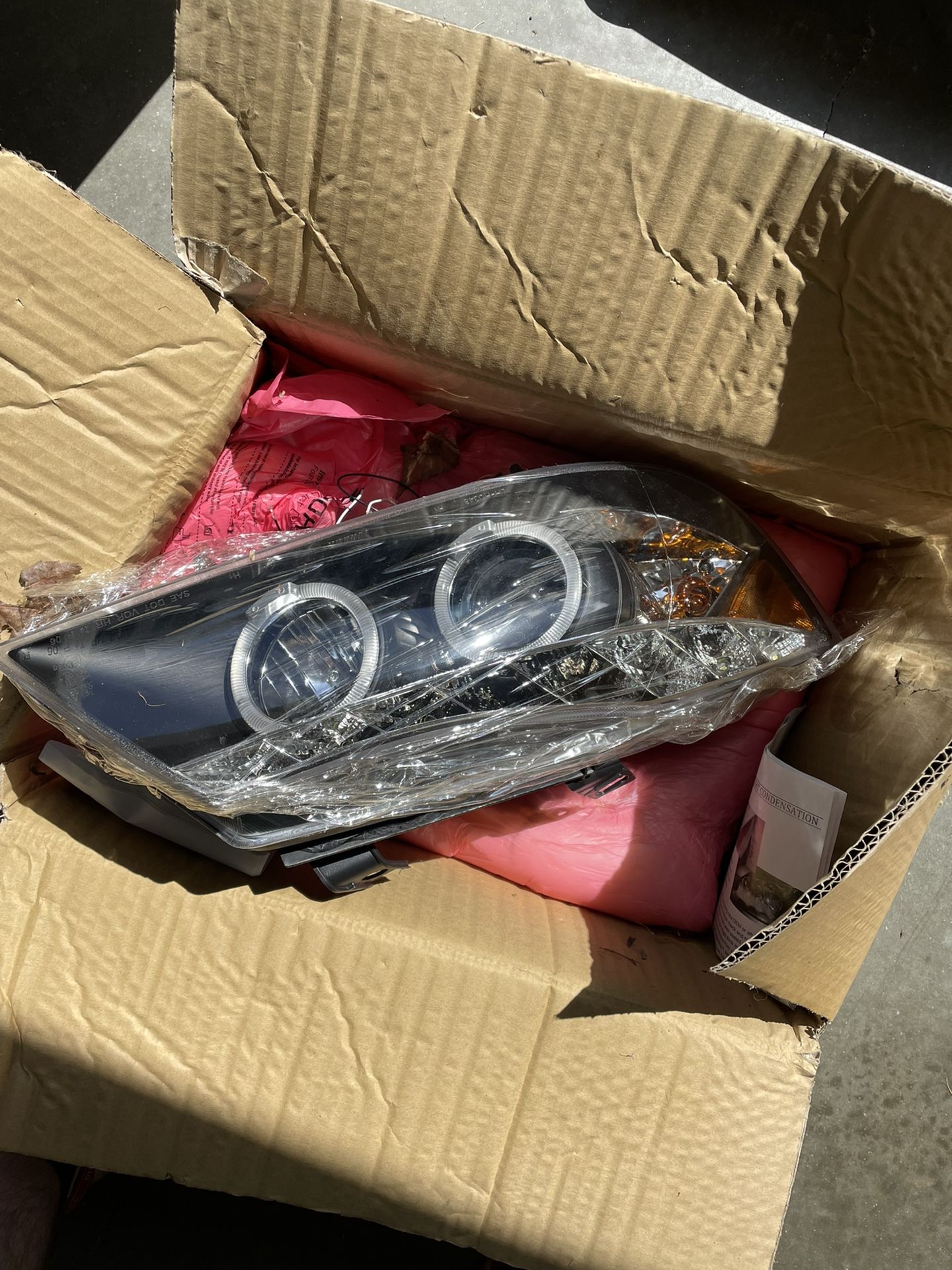 Bmw E90 Head Light