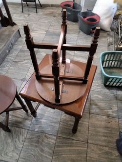 Nesting tables 2 sets very good condition