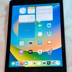 Very Nice APPLE iPad 5 32GB WIFI PLUS 4G CELLULAR UNLOCKED iOS16