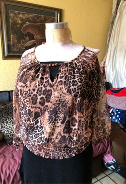 Blouse size M