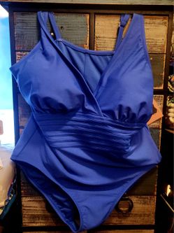 $8 NWT BLUE BATHING SUIT SIZE 16 MESA 