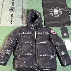 (Extra Large) Black Canada Goose Puffer Coat 🧥 