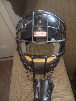 Catcher Protective Gear..Helmets Vests And Leg Gaurds