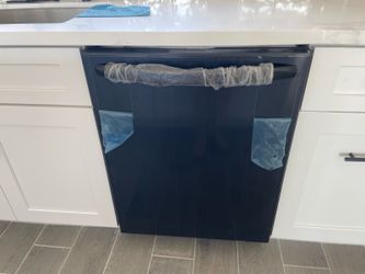 Brand new in box dishwasher