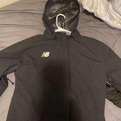 new balance windbreaker 