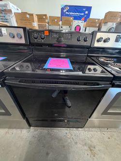 Black Electric Range with Glass Cooktop