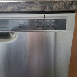 Dish washer