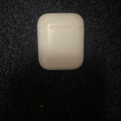 1gen AirPods With 2nd Gen Earbuds Inside It
