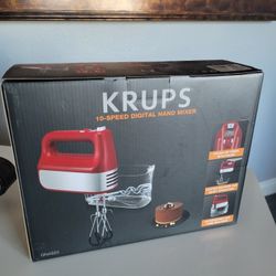 BRAND NEW HAND MIXER
