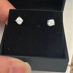 1cttw Natural Diamond Earring/ 14kt White Gold.