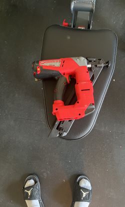 Milwaukee 2743-20  Bare Tool 