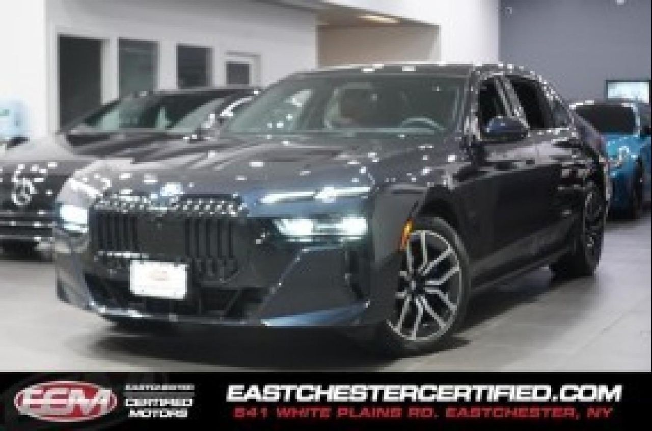 2024 BMW 750e