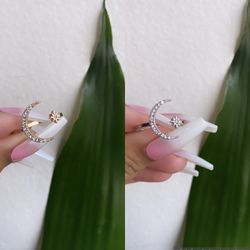 Sun & & Moon diamond ring