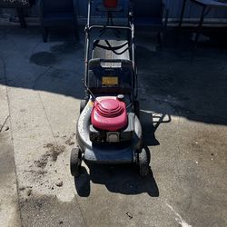Honda HRC 215 push lawnmower
