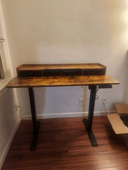 Electric Stand up desk