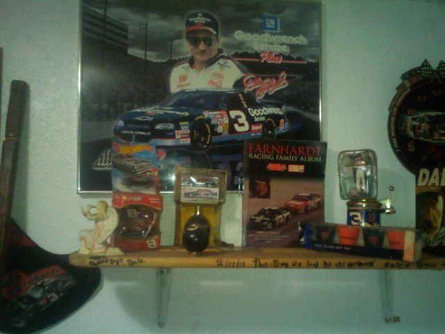 Dale Earnhardt Sr Items In All 18 IntenseSold As One 7