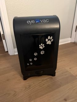 EyeVac Pet Touchless Stationary Vacuum
