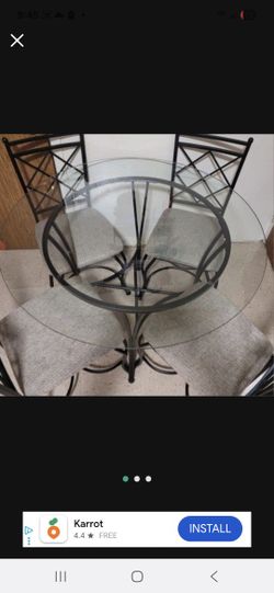 Glass round table pick up and cash only