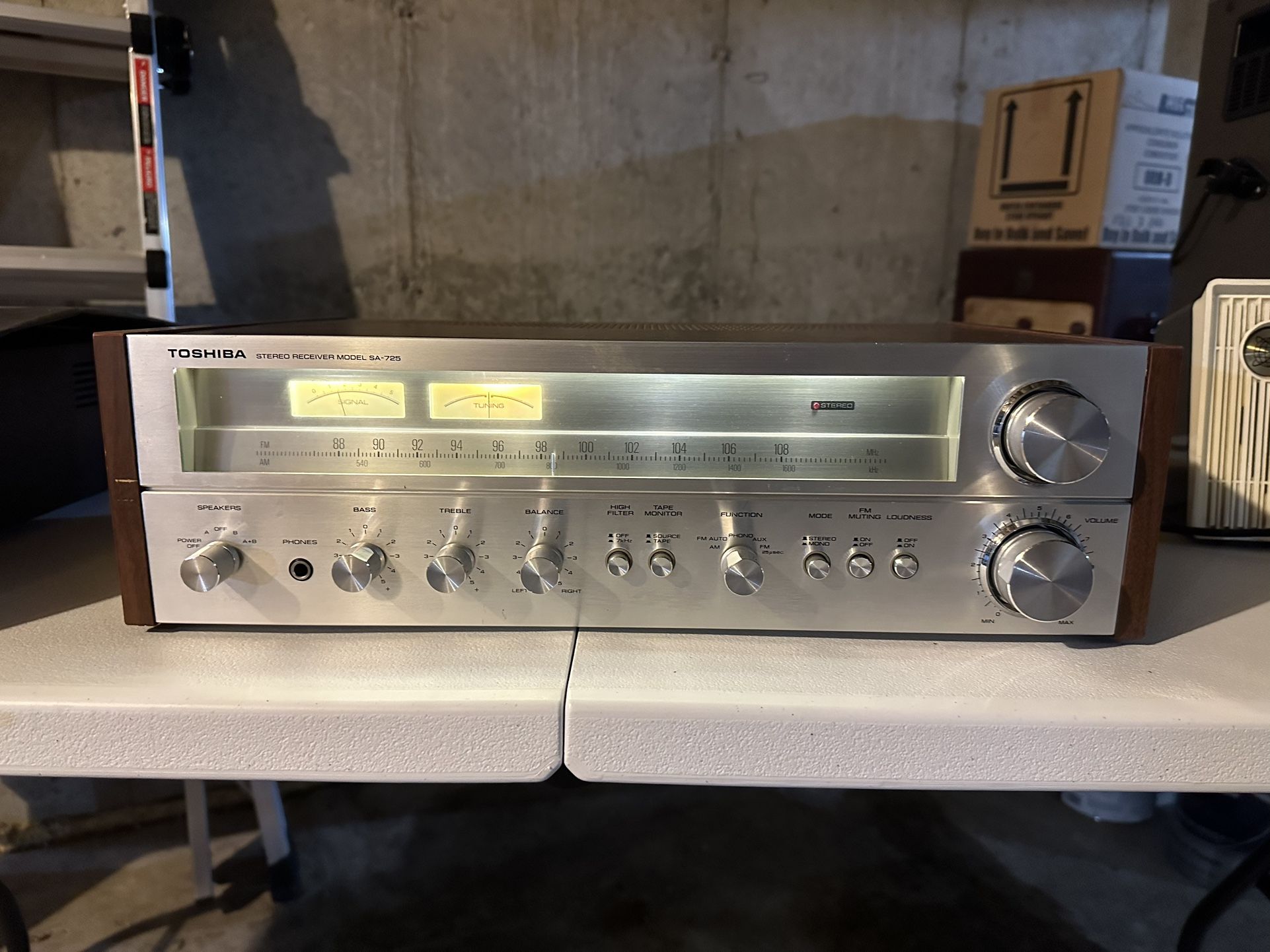 Toshiba SA-725 Vintage Stereo Receiver