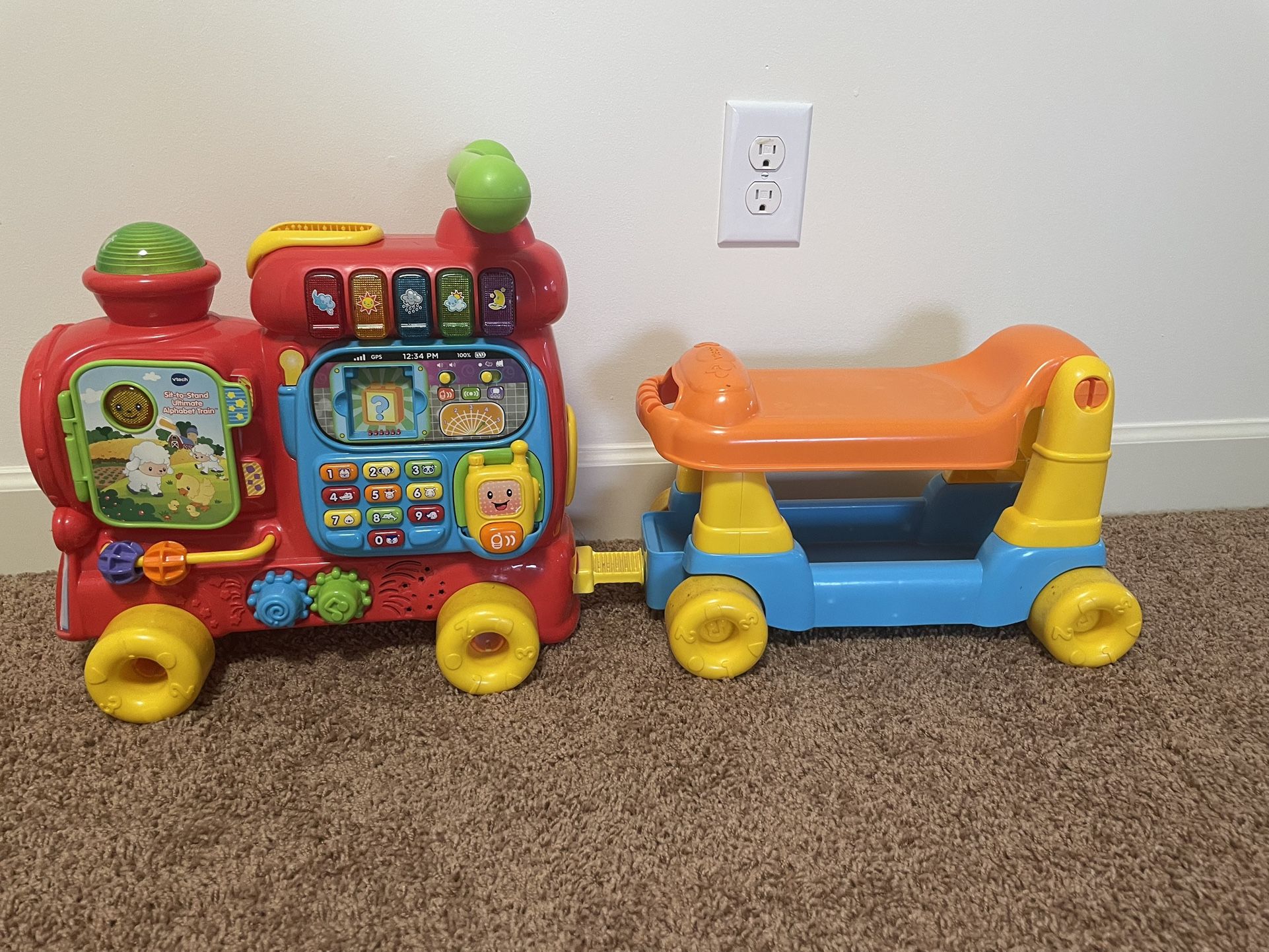 VTech Sit-to-Stand Ultimate Alphabet Train,