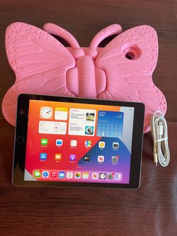 Apple iPad 5th Generation 32GB  with kids protective case & Charger (128gb $150)