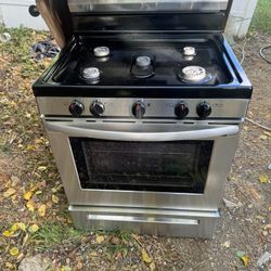 Nice And Clean Gas Stove Like New 