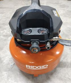 RIDGID 6 Gallon 150 PSI Pancake Air Compressor