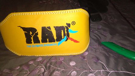 Brand new rad 6 inch yellow leather weight lifting belt size medium fits waist 28-32