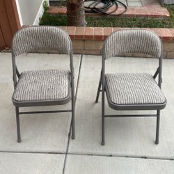 Folding Chairs 
