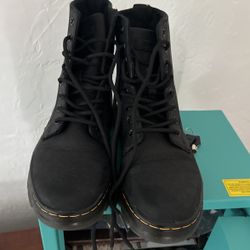 Dr. martins Boots