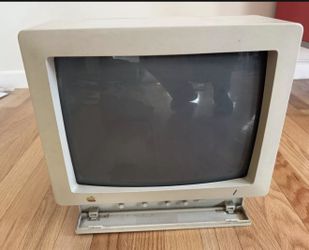 Apple Retro Monitor Model Number: A2F0201. *Does Not Turn On* and Apple Image Writer ii with Owners Manual, *Read Description*