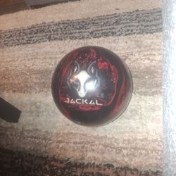 Motiv Jackal Bowling Ball 