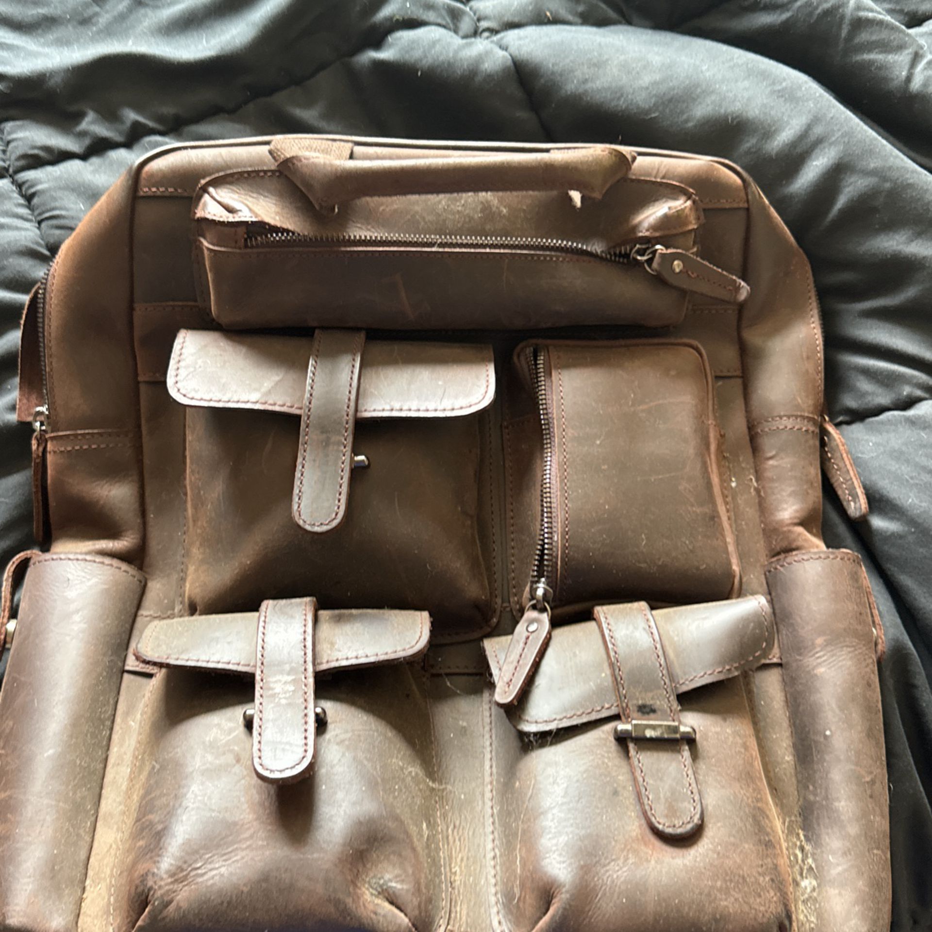 Vintage  Crazy Horse Leather Backpack For 17 Inch Laptop