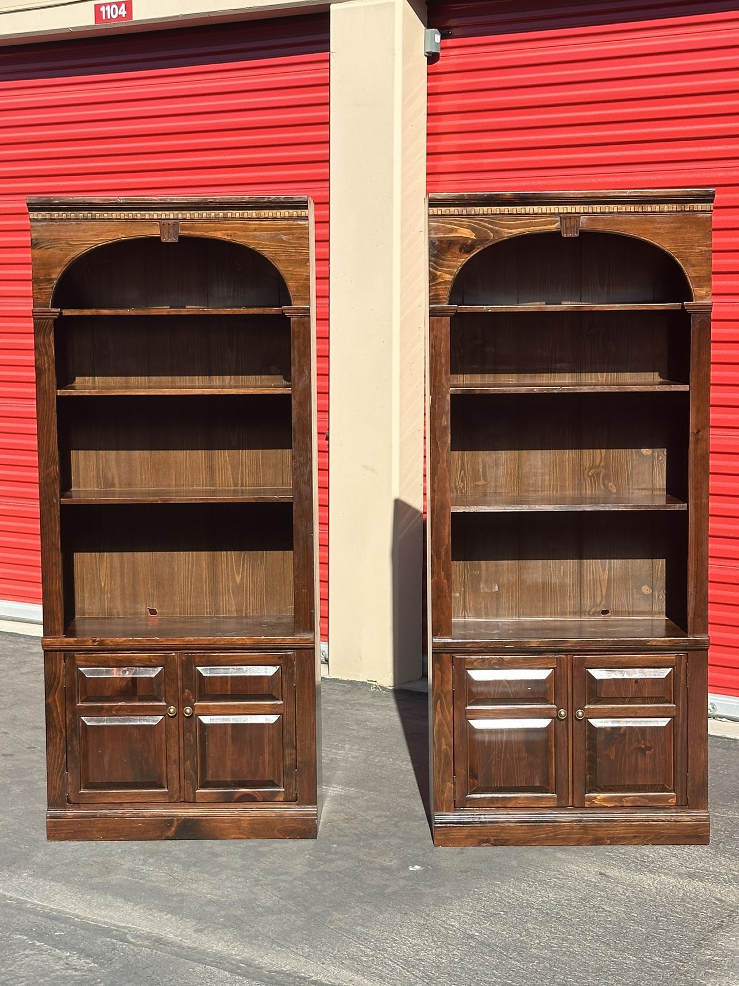 Ethan Allen Bookshelves 