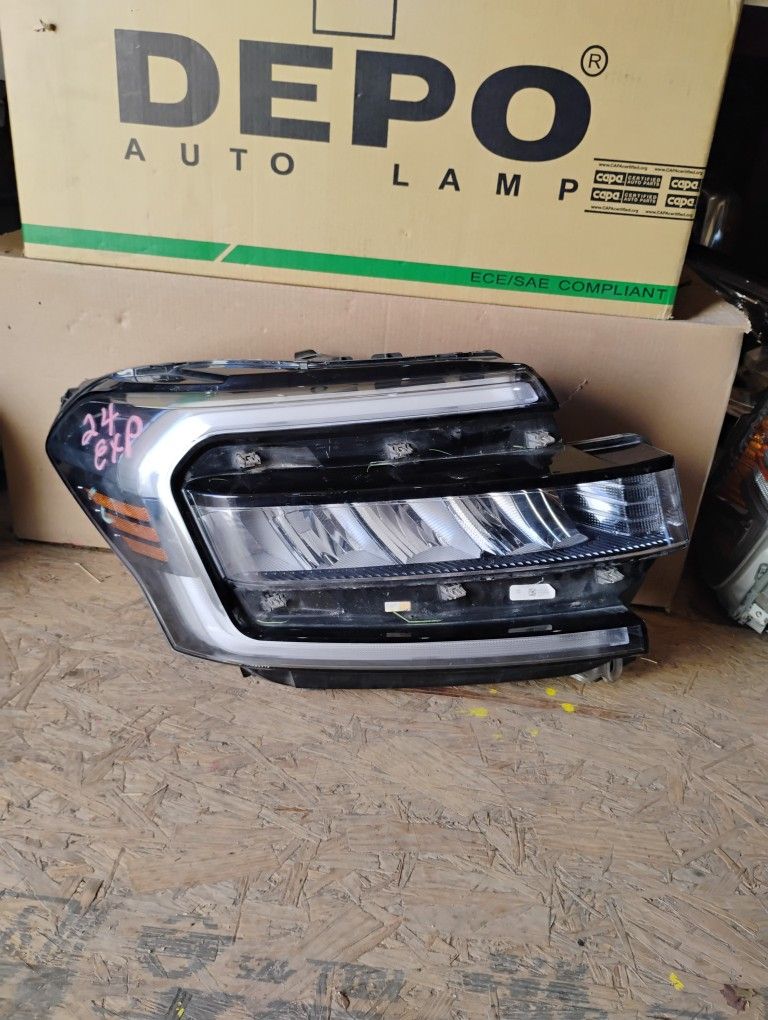 2022-2024 Ford Expedition Headlight Full LED RH OEM