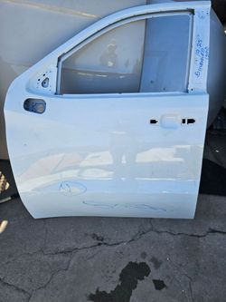 Chevy Silverado 1500 left door oem