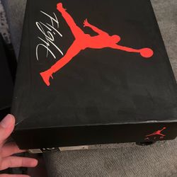 Jordan 4 