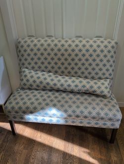 Sm Armless Couch With Bolster Pillow 