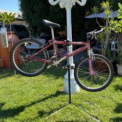  Cannondale Mountain Bike 