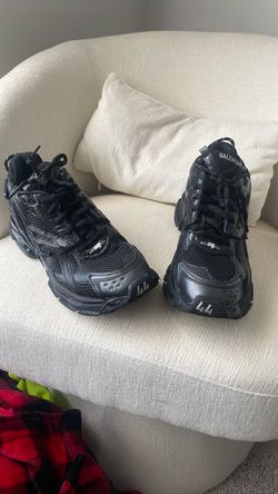 Balenciaga runners size 11 44