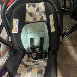 Baby Trend Infant Car seat