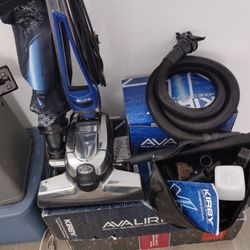 Avalir 2 Excellent Condition Please Read 