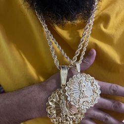 necklace and pendant 300-400